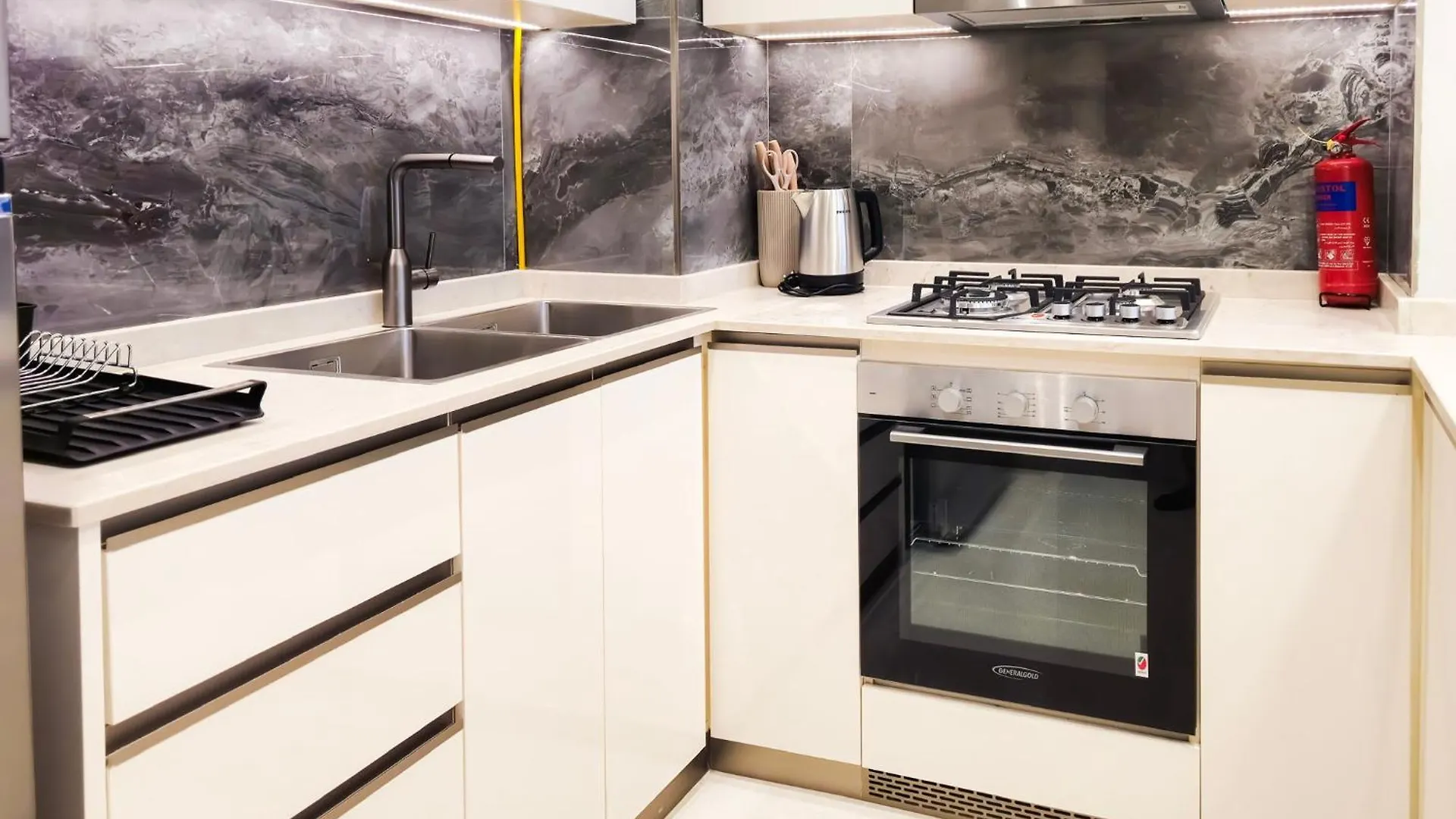 Luxury 1-Br In Business Bay Apartment Dubai United Arab Emirates