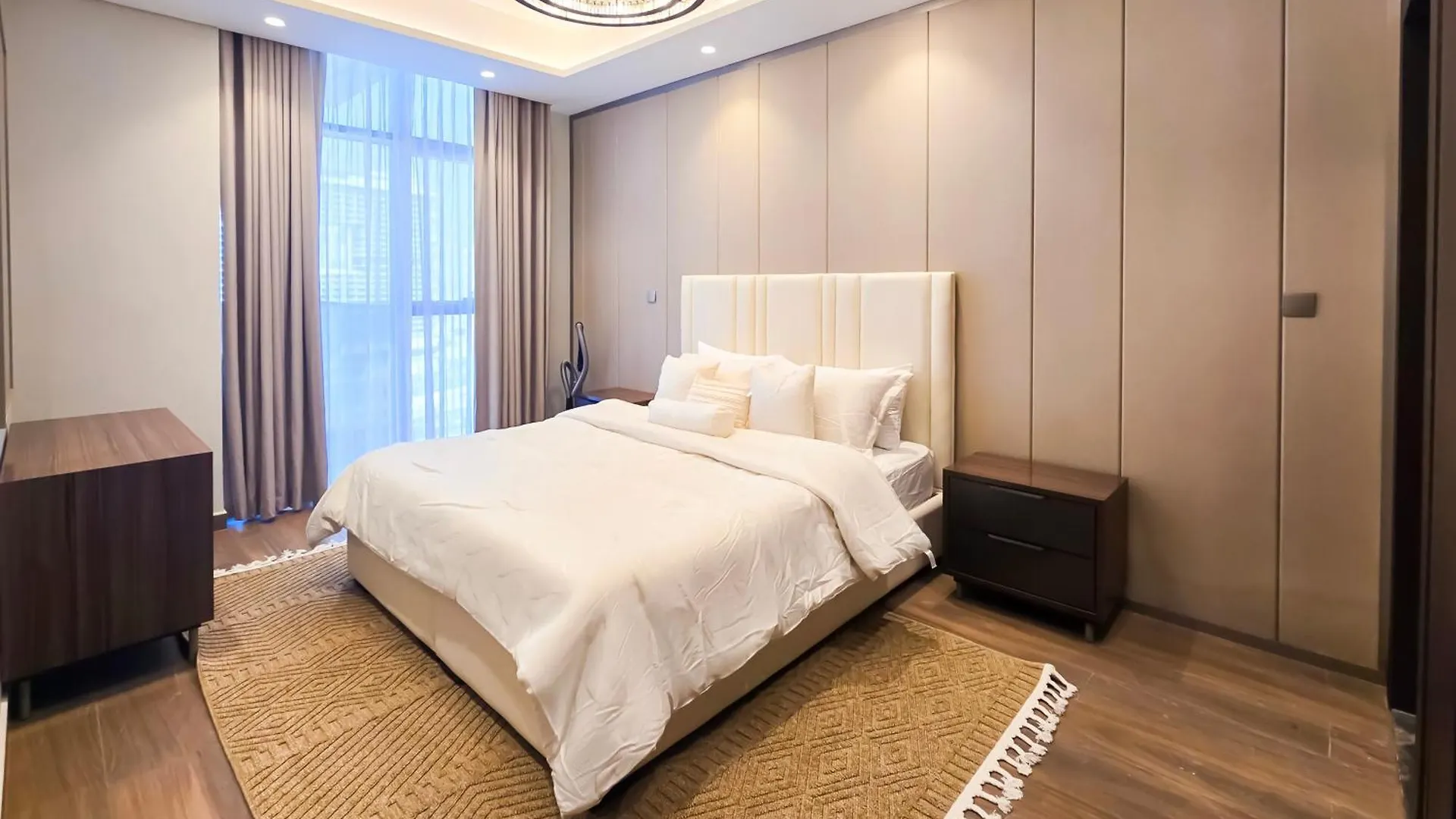Luxury 1-Br In Business Bay Apartment Dubai United Arab Emirates