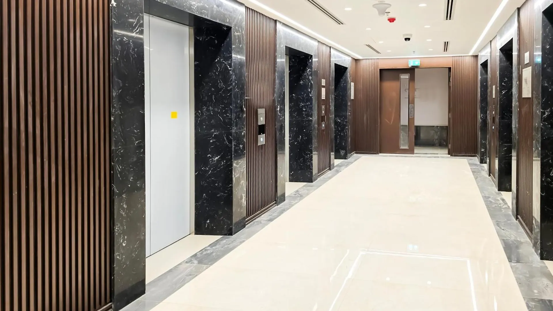 Luxury 1-Br In Business Bay Apartment Dubai